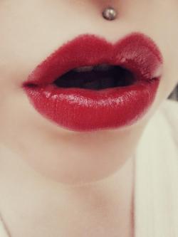 hernameisrebekah:  My lips are looking good today :’).  want