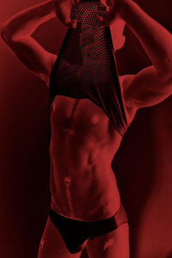 OBSIDIAN PROJECT (mesh male exposed - rouge) | photography by