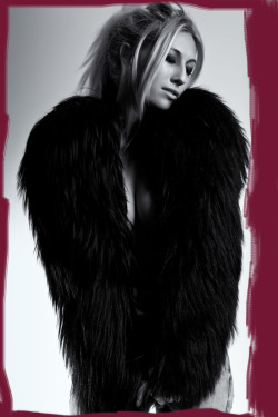 OBSIDIAN PROJECT (topless and gorilla fur blonde shrug) | photography