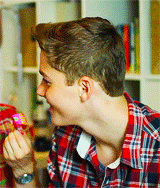 doubletheharries:  Jack, you’re an idiot.   So to cute