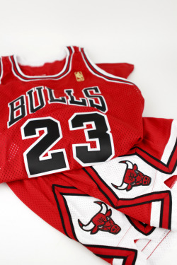 wizzy-prince:  thevuas:  “Michael Jordan Uniform”