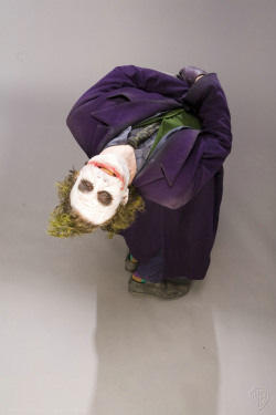 Great Promo Photos of Heath Ledger as The Joker - News - GeekTyrant