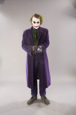 Great Promo Photos of Heath Ledger as The Joker - News - GeekTyrant