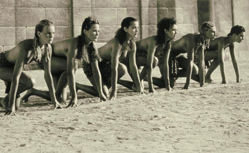 Nude Female Sports  hierarchical-aestheticism:  Arthur Elgort - Pirelli Calendar 1990  (Leni Riefenstahl inspired) 
