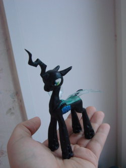 Bald Queen Chrysalis by ~Gela-G-I-S-Gela oooh that’s a