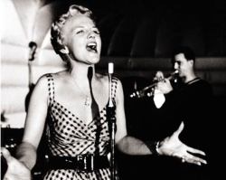 exploringdaydreamer:  Peggy Lee, I just love this picture of