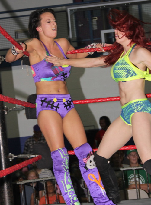 OVW 09/15/12 Elizabethtown, KY  Heidi Lovelace d. Taeler Hendrix  http://www.wrestlinwally.com/