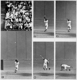 BACK IN THE DAY |9/29/54| Willie Mays makes his famous catch