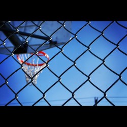 sugtoro:  Fence & hoop. #fence #basketball #sport #sky #September