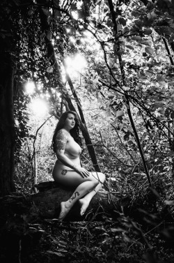 loulacherry:  Naked In The Woods - A few weeks ago I went down