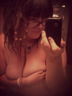 chubby-bunnies:  Sarah 21, size 22, love every inch of your curves!