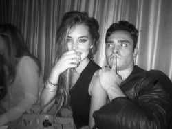 deflaw:  is that lindsay and ed westwick? b/c i will start crying