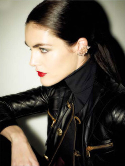 opaqueglitter:  Self Service #37 Hilary Rhoda Photographer: Ezra