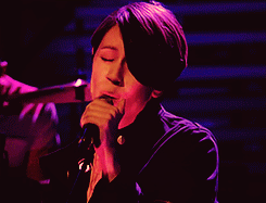 pullmyearsback:  Performing Closer on Conan O’Brien. (x) 