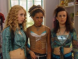 38308: GO OFFFFFFF Why are they dressed like Spice Girls? I can’t