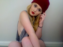 smearedlipstickk:  i need to stop buying beanies 