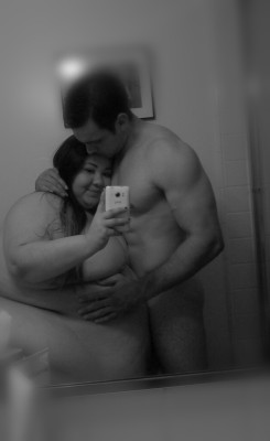 cheekyzaftig:  fuckyeahfatchicksskinnyguys:  I’m 5’2 410lbs,