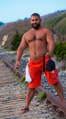 noodlesandbeef:  Tracks on Flickr. We had to cross train tracks