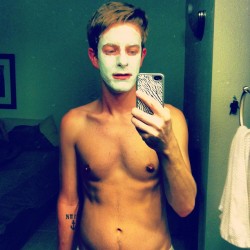 andy–d:  Sunday night Anti-Stress mask. #mask #sunday #relaxation