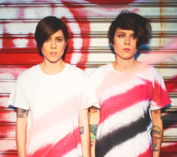 missdontcare-x:  Tegan and Sara 