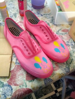 Now that the camera in my phone works: Pinkie Pie shoes!!   These