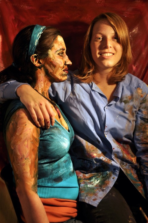 sheldsyo:   Realistic Acrylic Body Painting by Alexa Meade  i love artâ€¦seriously 