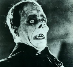 Lon Chaney, sr. The Phantom of the Opera, 1925.