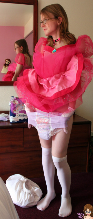 rileybbq:  little princesses need to wear their underjams! theyâ€™re just about the cutest panties a girl could wear <3