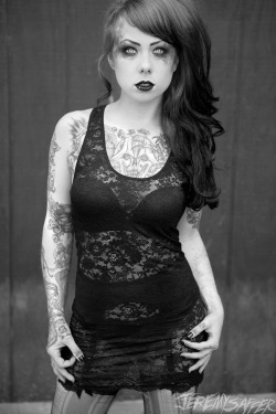 Hot Girls Inked