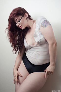 emotionalexhib:  prettyplussize: Freshie Juice [photo of a person