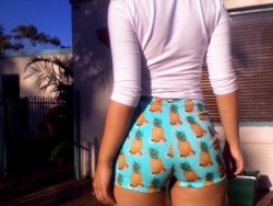 ckgarden:  I have these shorts :) 