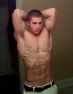 TooFreakinHott
