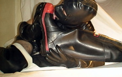 rubberdocs:  me at www.rubberdocs.net 