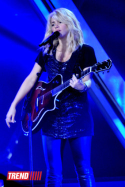 gossip-football:  Shakira lors de son concert au Crystal Hall