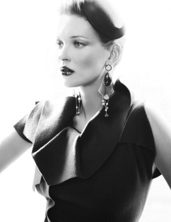 inspirationgallery:  ‘A La Mode’. Kate Moss by Mario Testino.