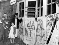 invisiblelad:  cannelledusoleil:  auauk:  Japanese-American Internment