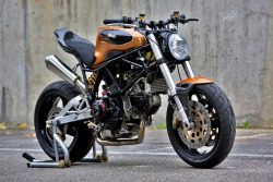 tarrow:  Ducati 900 Supersport Matador by Radical Ducati