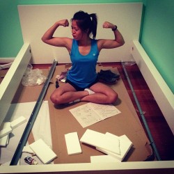 This nigga helping me assemble my bed!! #demarms #gympaidoff