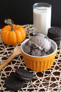 gastrogirl:  double oreo ice cream. 