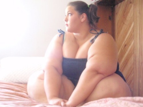 ssbbw-bbw:  BoBerry SSBBW :) 