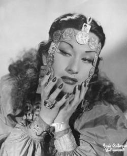 Yma Sumac.