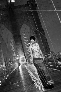 stark-arts:  stark-arts:  Brooklyn Bridge Bound - Engel Schrei