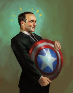 juliedillon:  Fanboy Coulson, gettin’ to hold Cap’s shield.