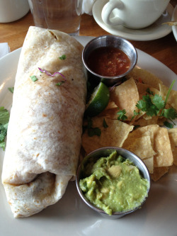 burrito e NACHOS