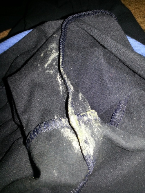 powderider800 submitted: some of the wifes yoga pants she wore with no pantys,  very nice camel toe she was sporting