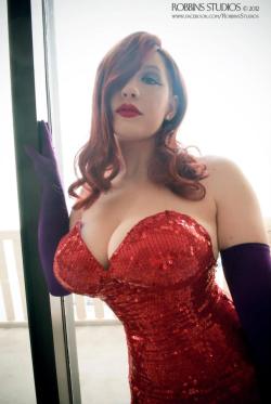 fuckyeahbellechere:  BelleChere as Jessica Rabbit Series: Who