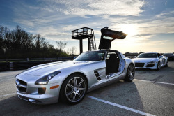 hugot5:  crash—test:  Xtreme Xperience - SLS and R8 (by The