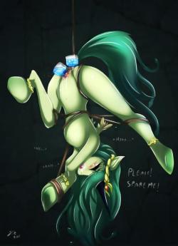 clopfictions:  This is one of my favorite clop pics of all time.(zenoza) 