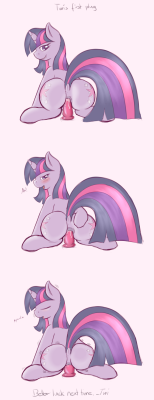 Twi using a buttplug for the first time and not yet quite getting