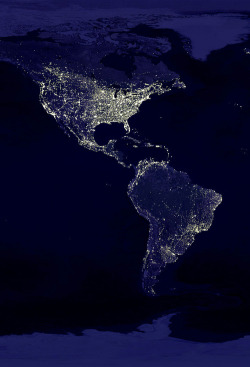 in-your-sky:  gomezmillano:  Da pa pensar..  Sentí un vacio